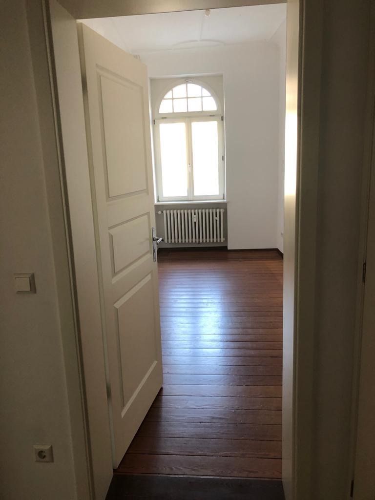 ERFOLGREICH VERKAUFT !!! - Stilvolle 4-Zimmer-Eigentumswohnung in Heidelberg Neuenheim