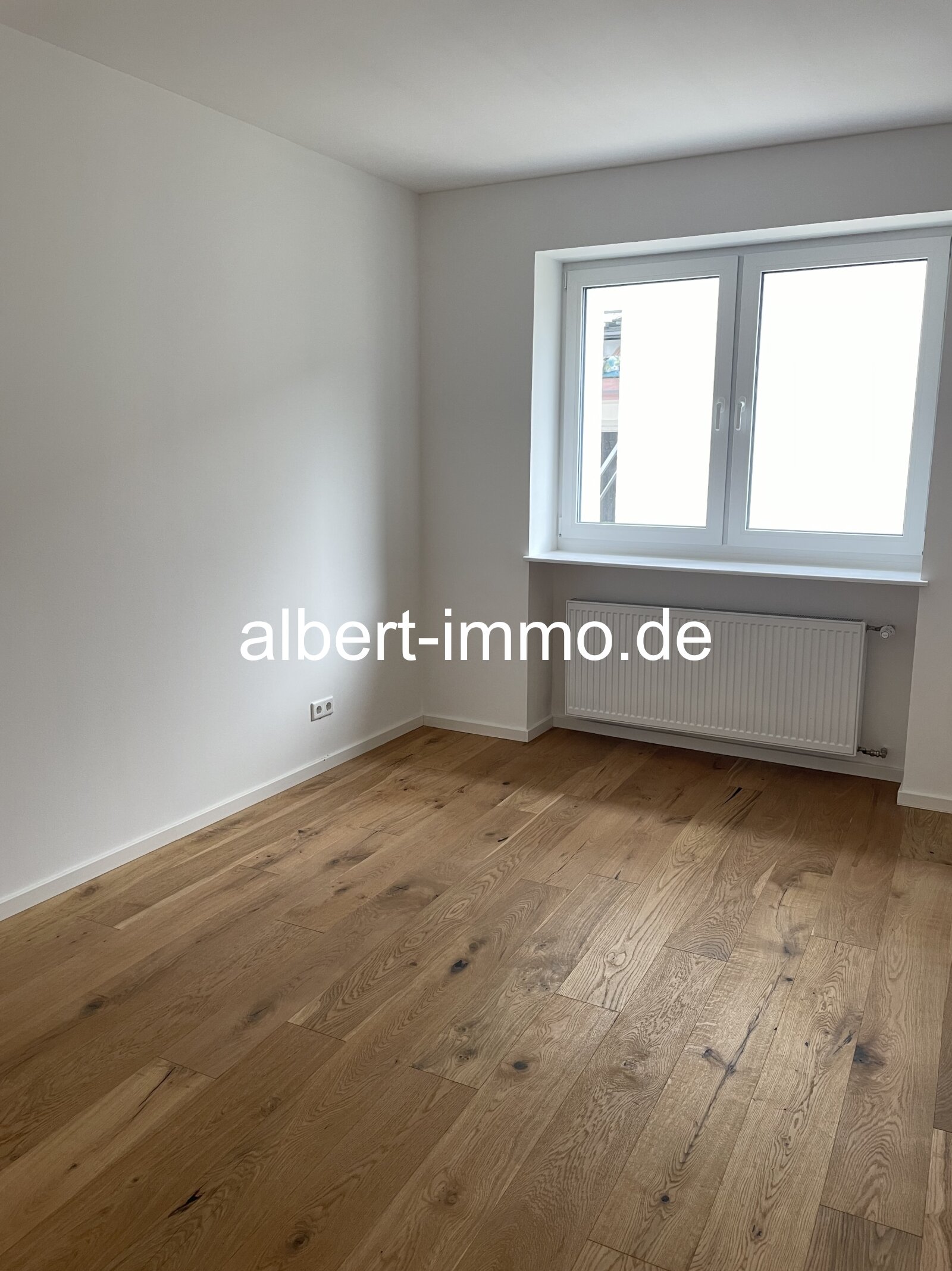 Außergewöhnliche 4-Zimmer-Eigentumswohnung in attraktiver Lage von Weinheim