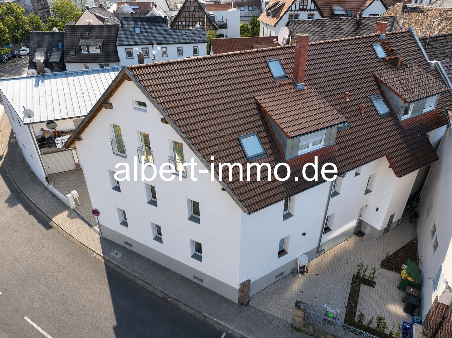 Außergewöhnliche 4-Zimmer-Eigentumswohnung in attraktiver Lage von Weinheim